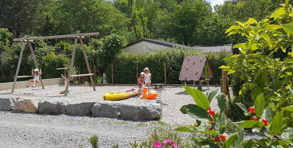 Camping Le Coin Charmant Chauzon Exterior photo